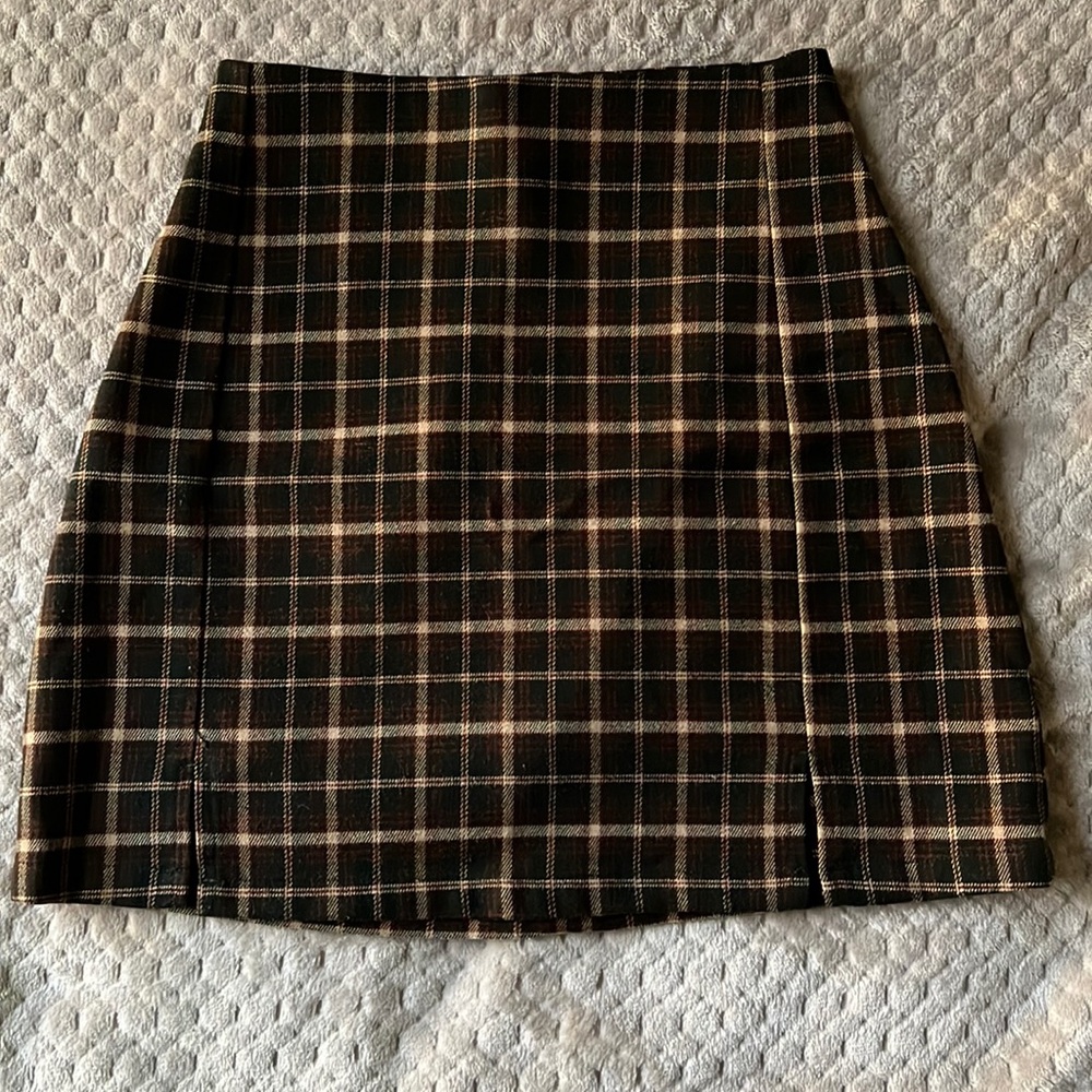 brandy melville plaid mini skirt